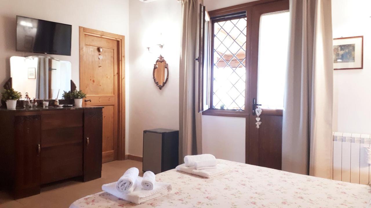 切尔韦泰里Casa Degli Ulivi住宿加早餐旅馆 外观 照片